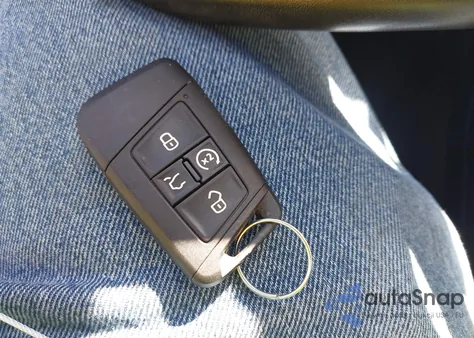 2022 Volkswagen Tiguan 2.0T Sel R-Line from USA, damaged, VIN 3VV4B7AX9NM176468